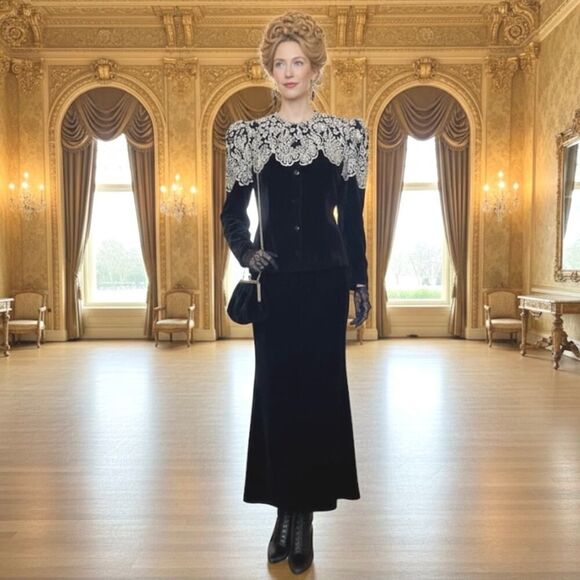 Jessica McClintock Jackets & Blazers - VTG Jessica McClintock Black Velvet Sequin Victorian Goth Glam Bolero Jacket S